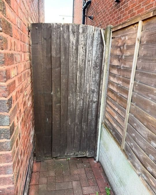 fence-repair-testimonial-2-before